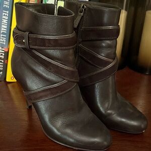 Cole Haan ankle booties 6.5